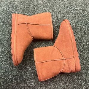 Time and Tru Cozy Suede Boots